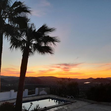 Las Palmeras - Ein Stueck Vom Paradies - Behagliches Haus Mit Pool Algodonales Exterior foto