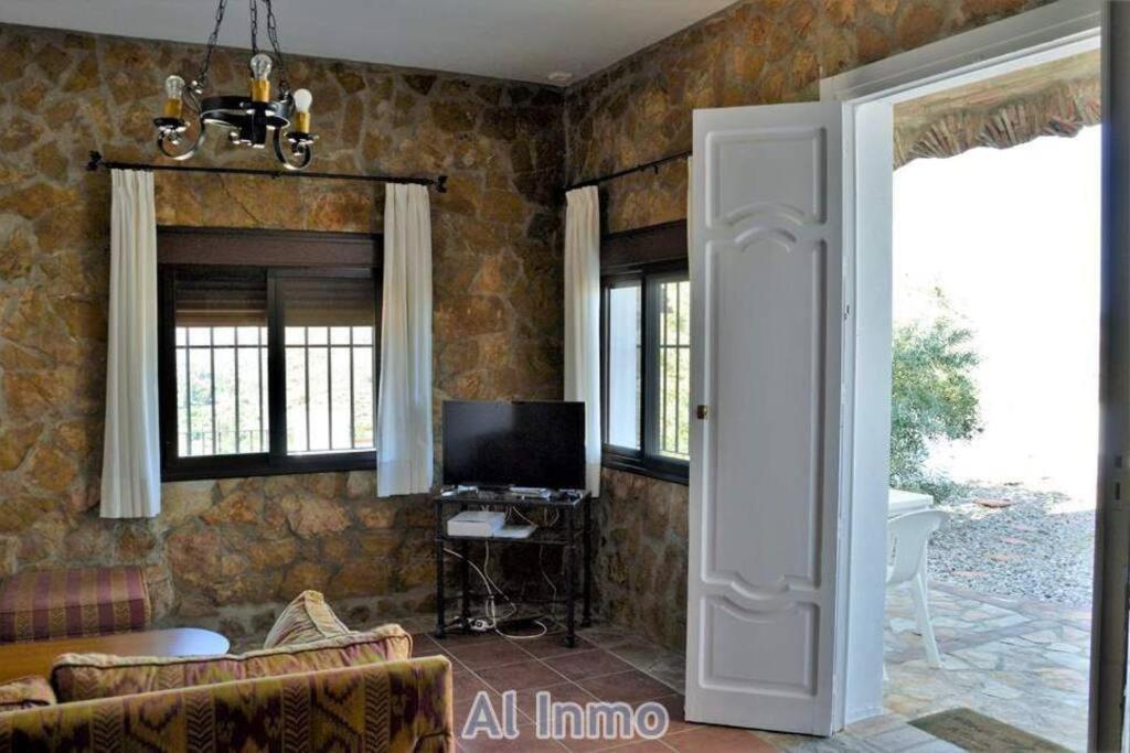 Las Palmeras - Ein Stueck Vom Paradies - Behagliches Haus Mit Pool Algodonales Exterior foto